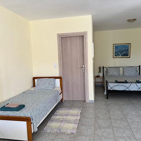Lotus Studio Apartment North Lixouri Esterno foto
