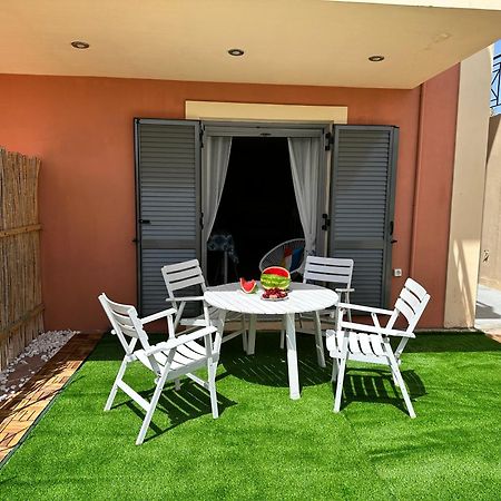 Lotus Studio Apartment North Lixouri Esterno foto