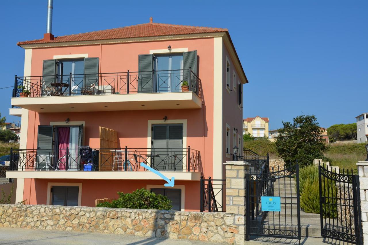 Lotus Studio Apartment North Lixouri Esterno foto